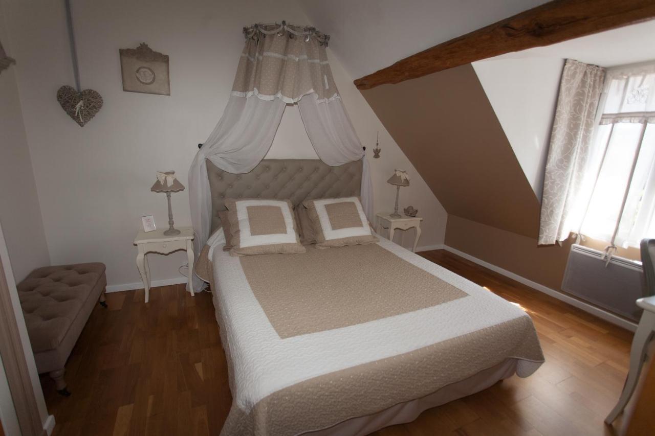 Dame-Marie-les-Bois Les Jarrieres B&B 외부 사진