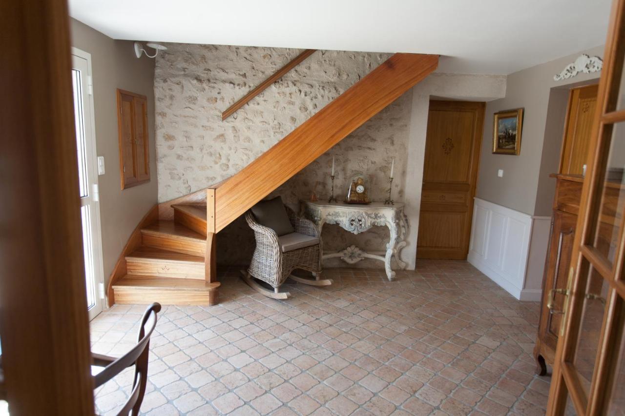 Dame-Marie-les-Bois Les Jarrieres B&B 외부 사진