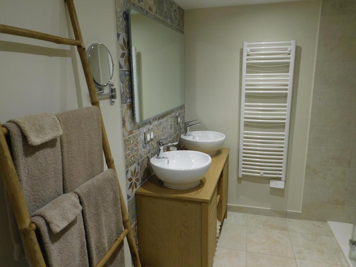Dame-Marie-les-Bois Les Jarrieres B&B 외부 사진