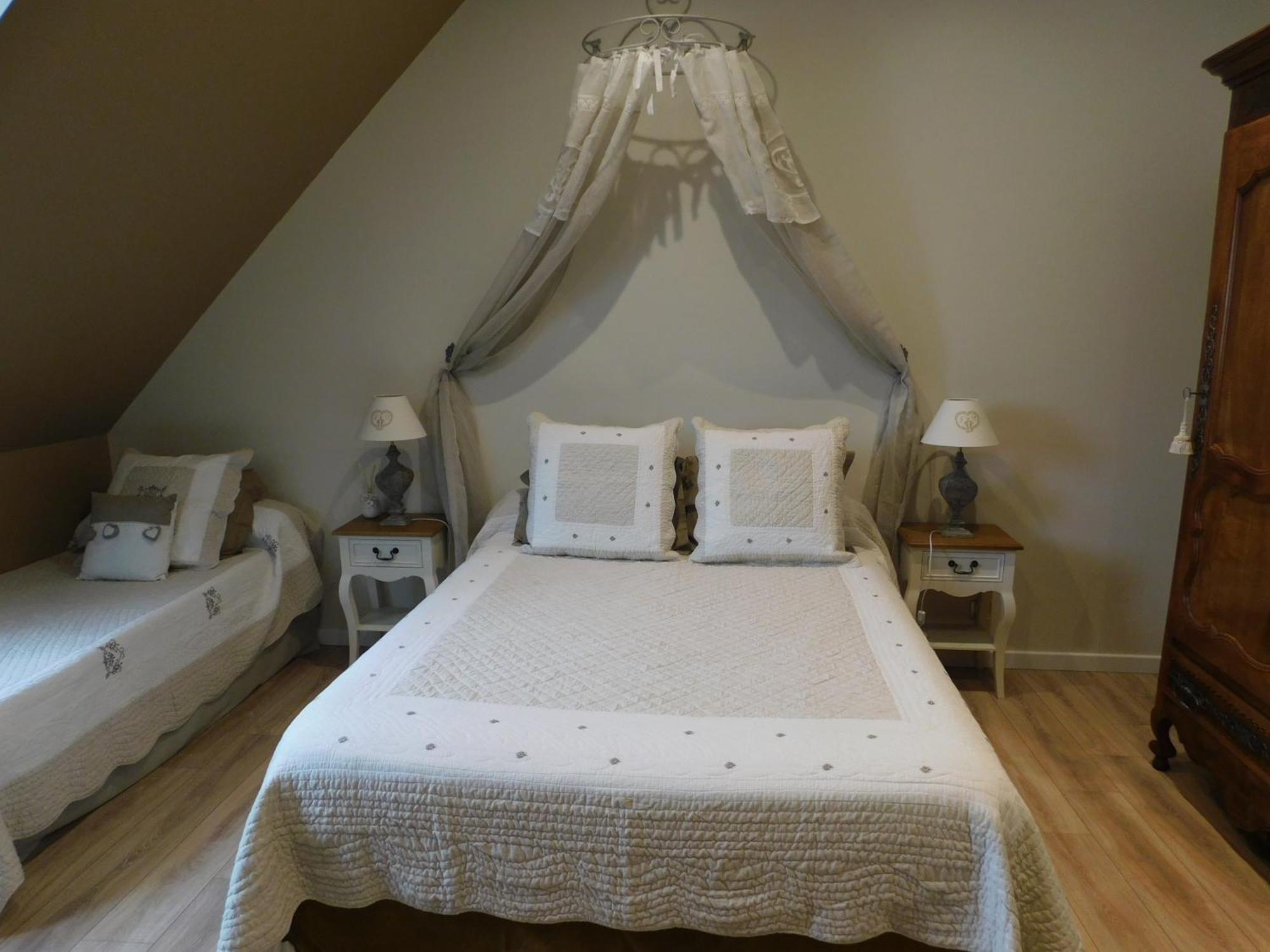 Dame-Marie-les-Bois Les Jarrieres B&B 외부 사진