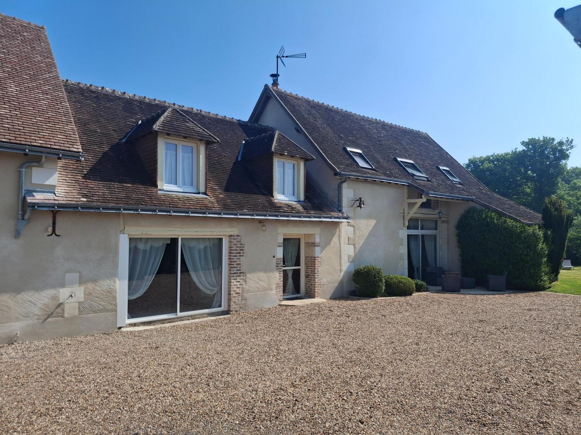 Dame-Marie-les-Bois Les Jarrieres B&B 외부 사진
